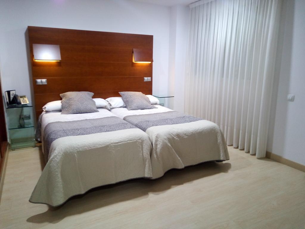 Hotel Nap Oviedo Exteriér fotografie